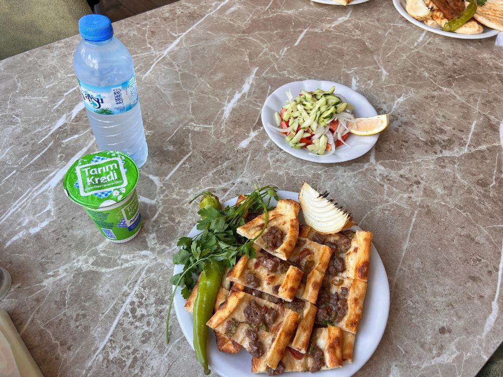 Bucak Ünaylar Kebap Salonu